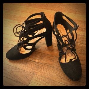 Super nice laced up heels with gold details